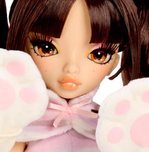 Carica l'immagine nel visualizzatore di Gallery, Mirror Mi Akiko Kittyama Fashion Doll - Emozione avvolgente, con oltre 15 punti di articolazione