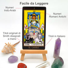 Carica l'immagine nel visualizzatore di Gallery, Pelucton Tarocchi Carte Italiano con Manuale per Principianti, Tarocchi Classici con Numeri Moderni e Nomi delle Carte in Italiano e in Inglese.