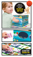 Carica l'immagine nel visualizzatore di Gallery, Liscianigiochi Montessori Alfabeto Tattile, 72446, 3-6 anni, Contiene alfabetiere, lettere sagomate, scatola tattile e istruzioni