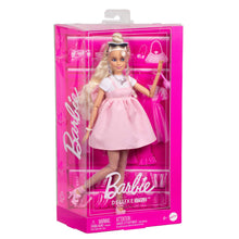 Carica l'immagine nel visualizzatore di Gallery, Barbie Bambola Deluxe Style con Outfit #3 Barbiecore