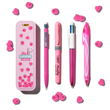 Carica l'immagine nel visualizzatore di Gallery, Bic, My Summer Collection Pink Box, Penna Gel Quick Dry A Sfera A Scatto 4 Colori, Matita Con Gomma Matic Fun, (0.7Mm), Evidenziatore Pastello Rosa Grip Pastel, ‎4 Unità (Confezione Da 1)