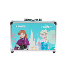 Carica l'immagine nel visualizzatore di Gallery, Lip Smacker Frozen Traincase, Valigetta Trucchi Frozen per Bambini, 40+ Pezzi Make-up per Viso, Labbra e Unghie con Accessori Beauty per Capelli e Trucco Inclusi