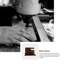 Carica l'immagine nel visualizzatore di Gallery, Regalo Uomo Natale Compleanno, Docking Station per Telefono in Legno, Organizer per Comodino, festa del papa, Regali San Valentino Uomo, Marito, Organizzatore da Ufficio, Accessori da Scrivania