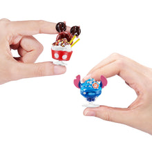 Carica l'immagine nel visualizzatore di Gallery, Capsula Mini Brands Create Disney Snacks Serie 1 di ZURU, oggetti da collezione in miniatura ufficiali, confezione con o