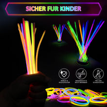 Carica l'immagine nel visualizzatore di Gallery, Kangtaixin Braccialetti luminosi fluorescenti - bracciali luminosi Bambini - 100 Bagliore Colorato Bastoni Bulk con 100 Connettori per Party, Feste Carnevale