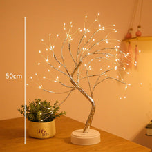 Carica l'immagine nel visualizzatore di Gallery, XVZ LED Albero Bonsai Lampada da Tavolo, 108 LED Luce Notturna a Operata a Batteria e USB, DIY Regolazione dei rami per 