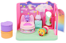 Carica l'immagine nel visualizzatore di Gallery, Gabby's Dollhouse, La camera da letto di Cuscigatta, mini playset stanze della casa, giochi per bambini dai 3 anni in su