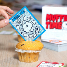 Carica l'immagine nel visualizzatore di Gallery, Yas Games - Muffin Time - L'Unico in Italiano - Party Game - Da 2 a 8 giocatori dai 13 anni in su