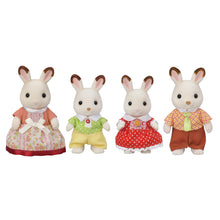 Carica l'immagine nel visualizzatore di Gallery, Sylvanian Families - Famiglia Coniglio Cioccolato – Set di 4 Personaggi Morbidi, Articolati e con Vestiti Rimovibili – M