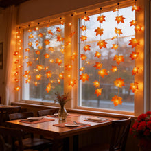 Carica l'immagine nel visualizzatore di Gallery, Ghirlanda di luci autunnali, 6 m, 40 LED, con foglie di acero, per interni, funzionamento a batteria, mix di colori, fog