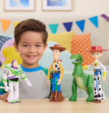 Carica l'immagine nel visualizzatore di Gallery, Mattel Disney e Pixar Toy Story Buzz Lightyear Personaggio