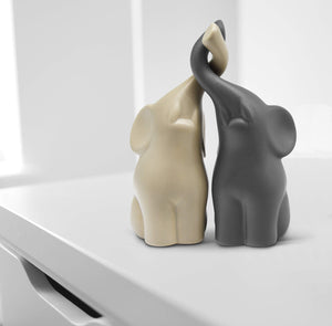 Coppia armoniosa di elefanti in ceramica in beige e grigio - Scultura moderna, coppia di due singoli elefanti - Statuetta decorativa alta 16 cm - Elefante come perfetta idea regalo