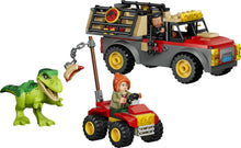 Carica l'immagine nel visualizzatore di Gallery, LEGO Jurassic World Camion da trasporto per il giovane T. rex 77978