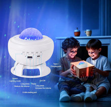 Carica l'immagine nel visualizzatore di Gallery, Proiettore Cielo Stellato – Lampada Aurora LED con Lettore Musicale Bluetooth e 8 Animazioni Realistiche dell’Aurora Bor