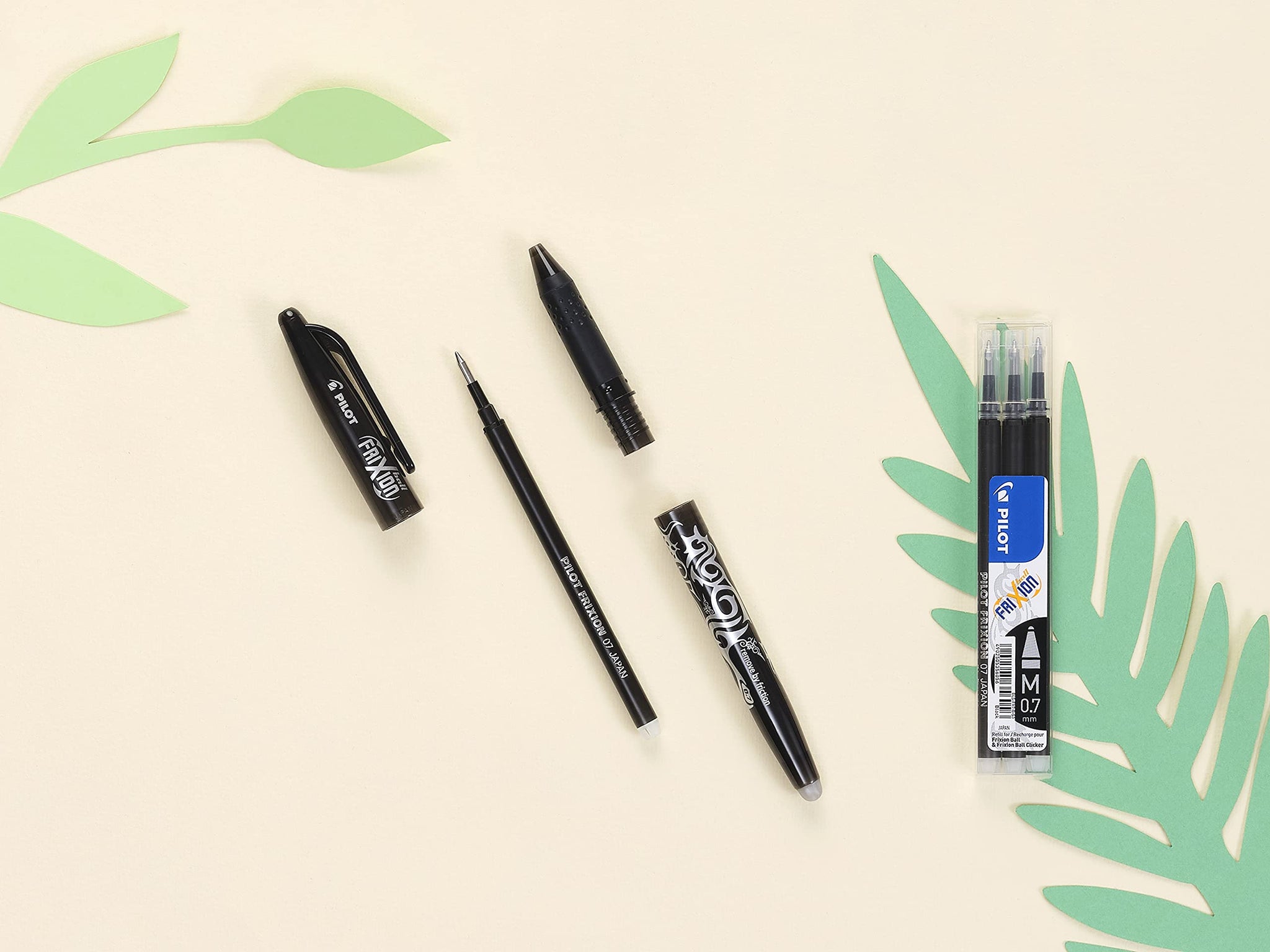 Penna Cancellabile Pilot Frixion Ball Pilot Pen Frixion - Penna A Sfera Cancellabile, 4 Pezzi, Colori Assortiti + Ricariche, Nero, Blu, Rosso E Verde Penna Roller Penna Cancellabile Pilot Frixion Ball Pilot Pen Frixion - Penna A Sfera Cancellabile, 4 Pezzi, Colori Assortiti + Ricariche, Nero, Blu, Rosso E Verde Penna Roller