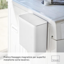 Carica l'immagine nel visualizzatore di Gallery, YAMAZAKI 4266 Scatola Magnetica per Accessori Lavanderia Bianco Resina ABS Magnete/Silicone Minimalista 17 x 9,5 x 17 cm (L x P x A)
