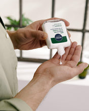 Carica l'immagine nel visualizzatore di Gallery, NIVEA MEN Sensitive Pro Balsamo Dopobarba Ultra-Lenitivo, 100 ml