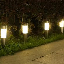 Carica l'immagine nel visualizzatore di Gallery, Luci Solari da Esterno, 4 Pezzi Lampada Solare da Esterno Impermeable, Lampade Solari da Giardino Giallo Caldo Luci Giar