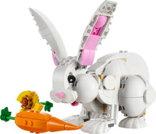 Carica l'immagine nel visualizzatore di Gallery, LEGO Creator Coniglio Bianco, Set di Costruzioni, Animali Giocattolo per Bambini da 8 Anni in su con Coniglietto, Foca e Pappagallo, Giochi 3 in 1 in Mattoncini 31133