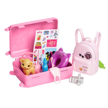 Carica l&#39;immagine nel visualizzatore di Gallery, Barbie - Set da Viaggio Malibu, Bambola e Accessori, con Cagnolino e Oltre 10 Pezzi, valigie funzionanti Incluse, Giocattolo per Bambini 3+ Anni, HJY18