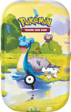 Carica l'immagine nel visualizzatore di Gallery, Pokémon: miniscatola da collezione Lapras dell’espansione 30° Anniversario del GCC Pokémon (1 foglio di adesivi, 1 carta con l’illustrazione della miniscatola e 2 buste di espansione), Ed. Italiano