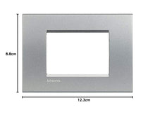 Carica l'immagine nel visualizzatore di Gallery, BTicino Livinglight Placca, 3 Moduli, Forma Rettangolare, Grigio (Tech)