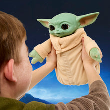 Carica l'immagine nel visualizzatore di Gallery, Star Wars Hasbro, action figure da 25 cm di Grogu Coccolavventura, giocattolo animatronico, peluche interattivo, giocattoli ispirati The Mandalorian and Grogu, dai 4 anni in su
