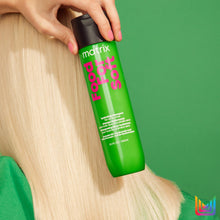 Carica l'immagine nel visualizzatore di Gallery, Matrix, Shampoo Idratante per Capelli Secchi, Chioma Effetto Seta, Con Olio di Avocado e Acido Ialuronico, Food For Soft