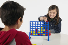 Carica l'immagine nel visualizzatore di Gallery, Hasbro Gaming Forza 4, Gioco da Tavolo per 2 Giocatori, Giocattolo per Famiglie Adatto a Bambini e Bambine dai 6 Anni in