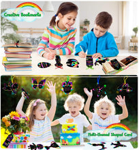 Carica l'immagine nel visualizzatore di Gallery, Smarkids Fogli da Disegno, 143 Arcobaleno Scratch Painting Paper Set Grattare Artistico per Bambini, 60 Fogli Nera Carta 20 Stilo 4 Stencil 1 Pennello Morbido