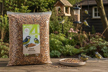 Carica l'immagine nel visualizzatore di Gallery, Mangime Uccelli Selvatici - qualità Premium - Miscela di Semi Four Seasons - 5kg