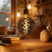 Carica l'immagine nel visualizzatore di Gallery, Lampadina LED E27, Lampadine E27 Vintage 4W Dimmerabile G150 Φ150mm forme irregolari XXL Lampadina retrò illuminazione r