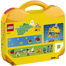 Carica l&#39;immagine nel visualizzatore di Gallery, LEGO Classic Valigetta Creativa, Contenitore Mattoncini Colorati con Macchina Giocattolo, Nave, Casa, Castello e Animali da Costruire, Giochi per l&#39;Apprendimento per Bambini e Bambine da 4 Anni 10713