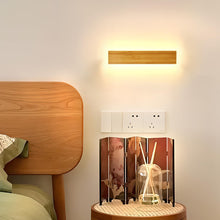 Carica l'immagine nel visualizzatore di Gallery, AOEH Lampada Da Parete Interno LED Applique Da Parete In Legno Lampade Da Muro Lunga In Bambù Luci Da Parete Legno 7w 30
