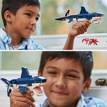 Carica l&#39;immagine nel visualizzatore di Gallery, LEGO Creator Creature degli Abissi, Set 3 in 1 con Animali Giocattolo Marini da Costruire come Squalo, Calamaro, Granchio e Rana Pescatrice, Giochi per Bambini e Bambine da 7 Anni, Idee Regalo 31088