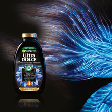 Carica l'immagine nel visualizzatore di Gallery, Garnier Ultra Dolce Carbone Magnetico, Shampoo Idratante e Purificante, 94% Origine Naturale, Per Cute Grassa e Lunghezz