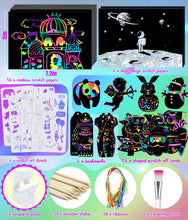 Carica l'immagine nel visualizzatore di Gallery, Smarkids Fogli da Disegno, 143 Arcobaleno Scratch Painting Paper Set Grattare Artistico per Bambini, 60 Fogli Nera Carta 20 Stilo 4 Stencil 1 Pennello Morbido
