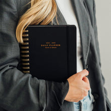 Carica l&#39;immagine nel visualizzatore di Gallery, Kokonote: Agenda Giornaliera 2024-2025 Back to Black, Diario Scolastico A5 14,8x21 cm, Daily Planner 2024 2025 Muse, Agenda Universitaria 2024 2025, Diario scuola 2024 2025 superiori o medie