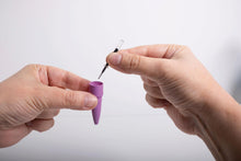 Carica l&#39;immagine nel visualizzatore di Gallery, Clementoni Idea - Laboratorio delle Penne Personalizzate, Kit Creativo per Bambini 6+ Anni, con 50+ Accessori e 10 Penne Personalizzabili, Gioco Made in Italy, Lingua Italiana, 18748