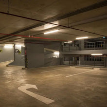 Carica l'immagine nel visualizzatore di Gallery, V-TAC Plafoniera LED Impermeabile 60 CM da Esterno - 18W - PRO SERIES - Lampada Rettangolare da Soffitto e Parete - 2160