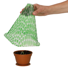 Carica l'immagine nel visualizzatore di Gallery, COM-FOUR® 24x Cappellino da sole per piante, cappa di protezione