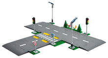 Carica l'immagine nel visualizzatore di Gallery, LEGO City Piattaforme stradali 60304