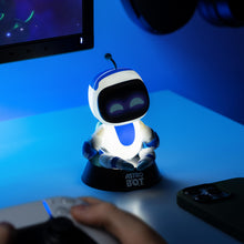 Carica l'immagine nel visualizzatore di Gallery, Paladone Astro Bot Icon Light - Prodotto Astro Bot con licenza ufficiale