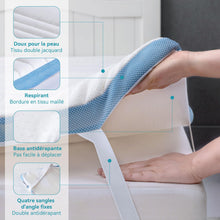 Carica l&#39;immagine nel visualizzatore di Gallery, Amazon Basics - Topper Matrimoniale 160 x 190 cm in Memory Foam, 5 cm Coprimaterasso con Angoli Elastici, Bianco