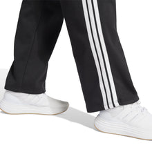 Carica l'immagine nel visualizzatore di Gallery, adidas Femme Essentials 3-Stripes Open Hem Fleece Pants, Black/White, L