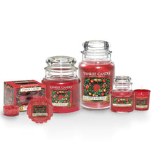 Carica l'immagine nel visualizzatore di Gallery, Yankee Candle Candela profumata in giara grande, Red Apple Wreath, Durata Fino a 150 Ore