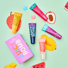 Carica l'immagine nel visualizzatore di Gallery, essence JUICY BOMB lucidalabbra brillante idratante finish lucido (10 ml)