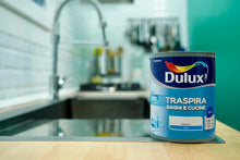 Carica l'immagine nel visualizzatore di Gallery, Dulux Pittura per Interni Traspirante per Forte Umidità e Vapore, Buon Profumo, Ottimo per Cucina e Bagno, 1 Litro, Bian