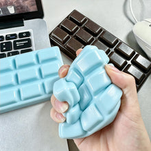 Carica l'immagine nel visualizzatore di Gallery, 2 Pezzi Giocattolo da Spremere di Cioccolato, Bastoncino di Cioccolato Giocattoli a Lenta Crescita Relax in Materiale PU