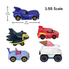 Carica l'immagine nel visualizzatore di Gallery, Fisher-Price DC Batwheels - Set da 5 macchinine in scala 1:55, include Bam Batmobile, Redbird, Kitty, Snowy e Batwing, veicoli die-cast da collezione, giocattolo per bambini, 3+ anni, HML20